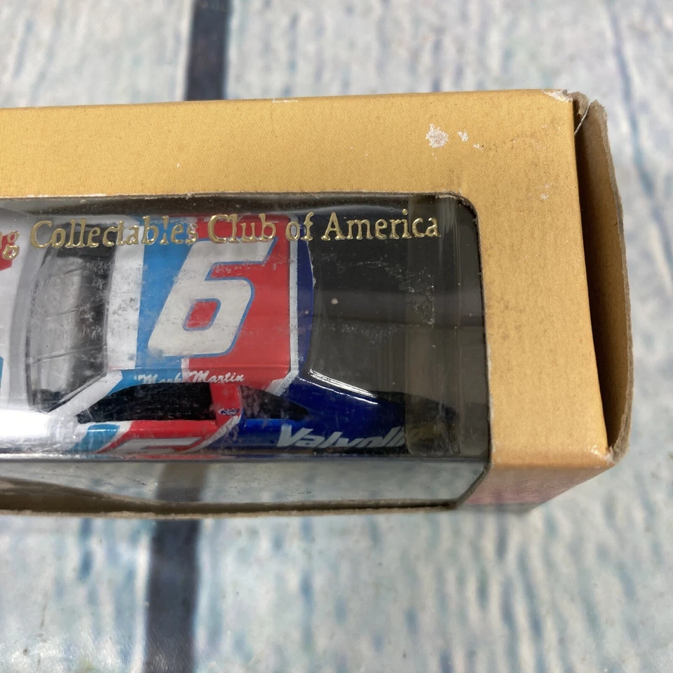 1993 RCCA Mark Martin #6 Valvoline Ford Thunderbird Car NASCAR 1:64 LE of 15,000 - Image 3 of 4