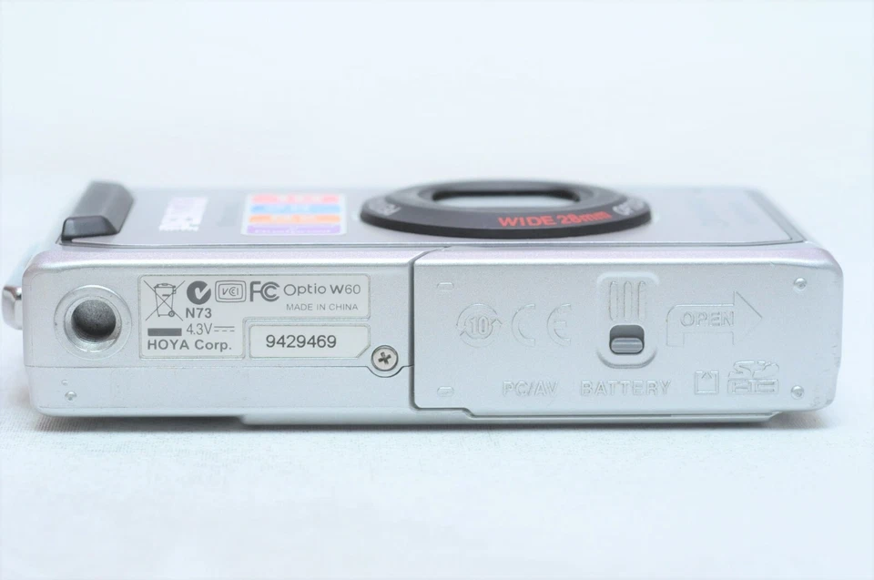 Pentax Optio W60 10.0MP Waterproof Compact Digital Camera - Image 4 of 4