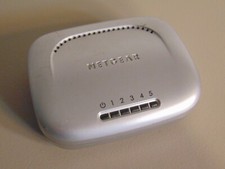 NETGEAR Fast Ethernet Switch FS605 w/ 5 LAN Ports - NO POWER CABLE