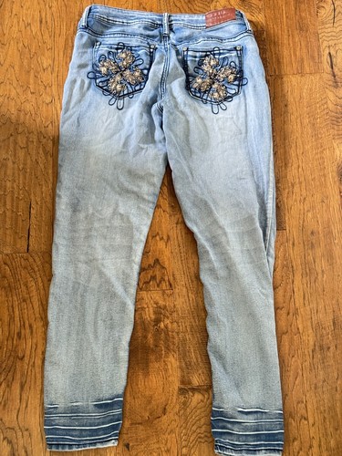 Girls size 13 Blue Jean pants and shorts (Wall Flower and Hydraulic) lot - Picture 11 of 17