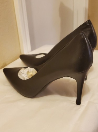 Lauren Ralph Lauren schwarzer High Heel Pump aus Leder. Größe 9,5B - Bild 4 von 15