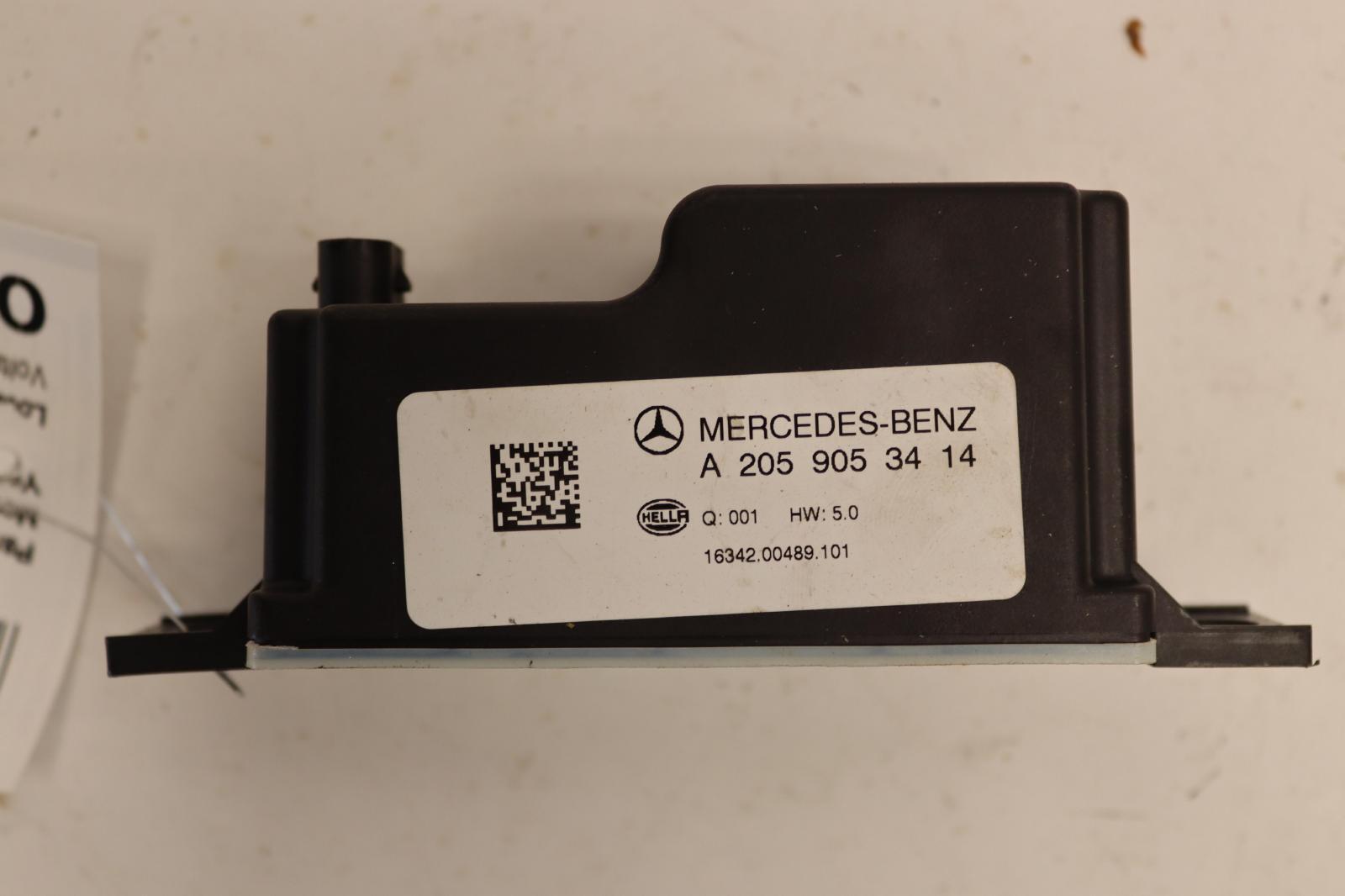 20152018 MERCEDES CCLASS C300 W205 VOLTAGE CONVERTER AUXILIARY BATTERY OEM eBay