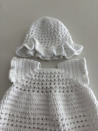 Handmade Crochet Baby Dress with bucket hat 3/6 months - Picture 2 of 6