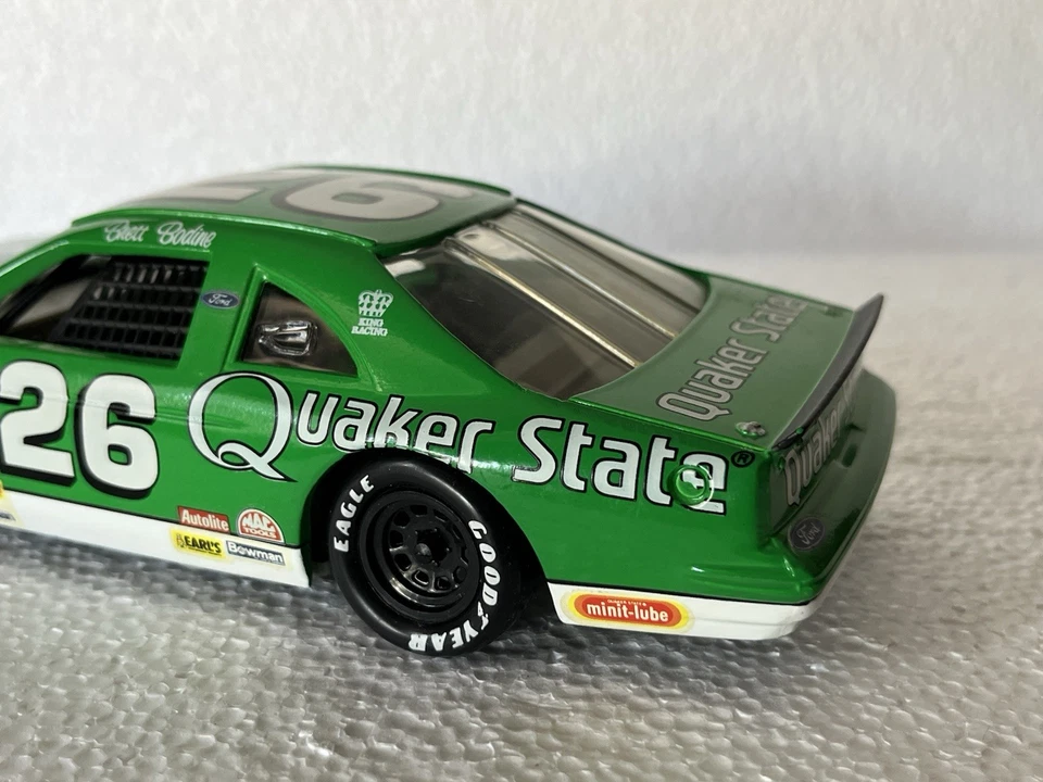Ford Thunderbird Racing NASCAR 1991 Revell #26 Brett Bodine 1:24 Quaker State Foto 3 de 4