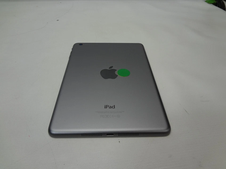 Apple iPad Mini 2 A1489 32GB 7.9" Wi-Fi - Space Grey (Grade B) - Image 2 of 2