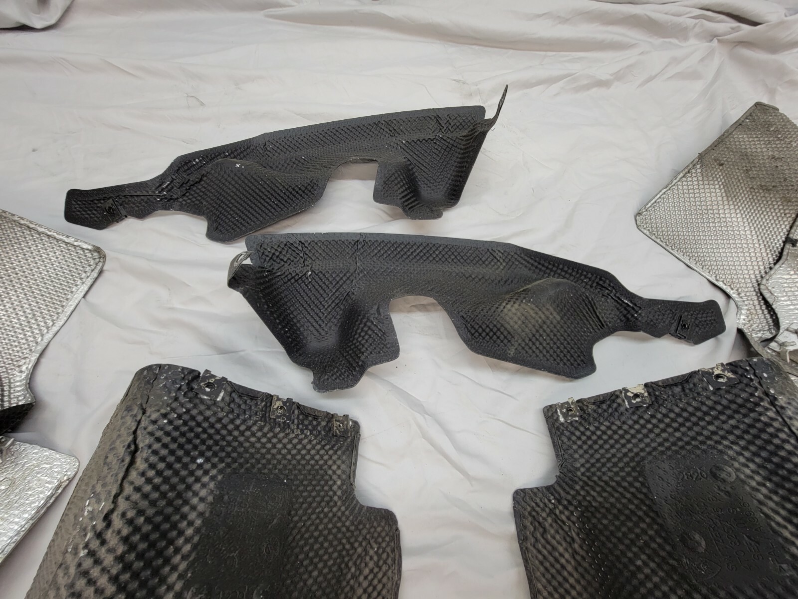 LAMBORGHINI HURACAN REAR HEAT SHIELD SET OEM