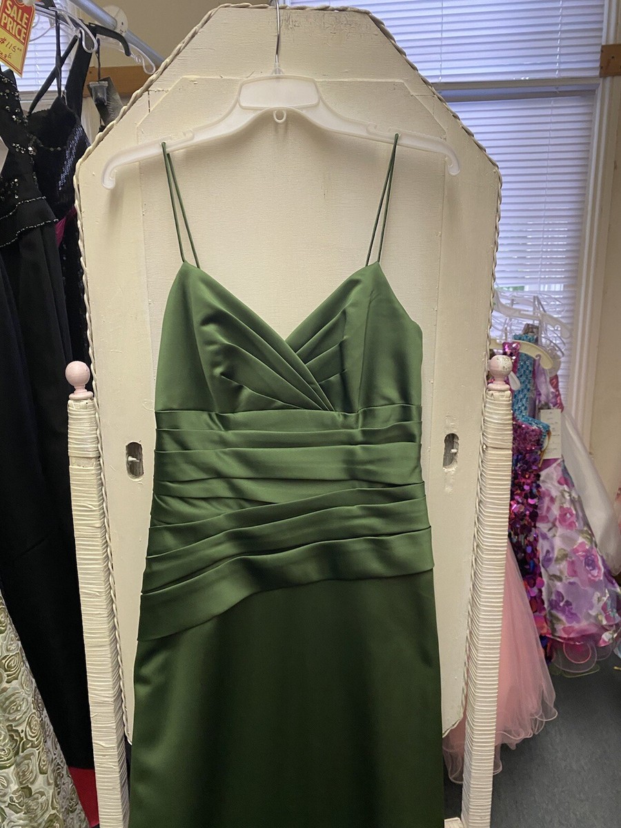 forest green a line dress Forest Green A-line Garden Wedding Dress With Colorful Lace Flowers