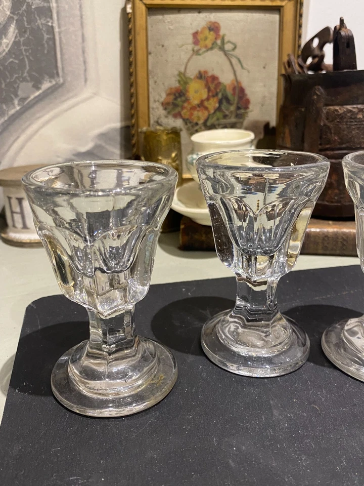 4 Anciens Verres à pied De Bistrot, liqueur, très épais, petite taille - Photo 2/4