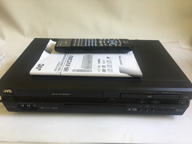 JVC HRXVC27U DVD VCR Combo Player Video Cassette Recorder Tuner With