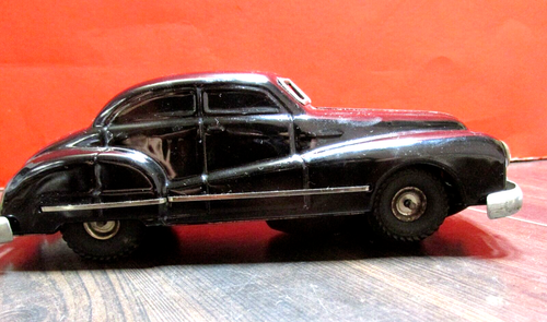 RARE SCHUCO GAMA PATENT METAL CAR WWII ERA MINT WIND UP BUMP N GO NOS EXC TOY