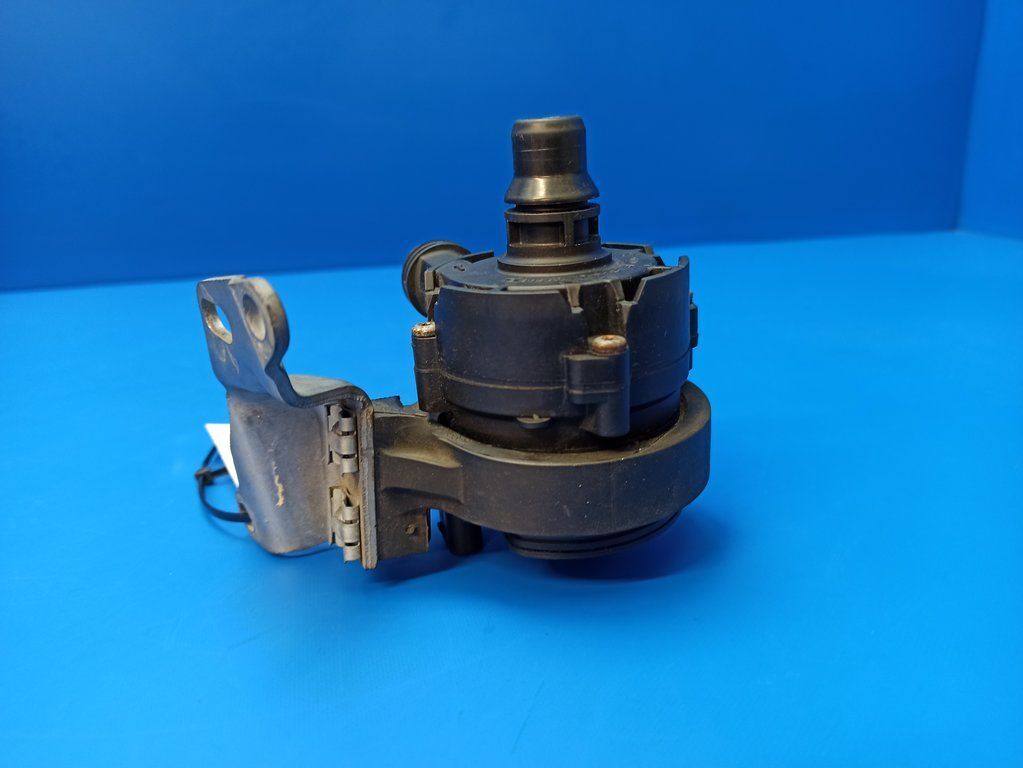 AUTO OCCASION Kühlwasserpumpe - Passend Für VW Touareg, Audi A6 A7 A8 Q5 Q7