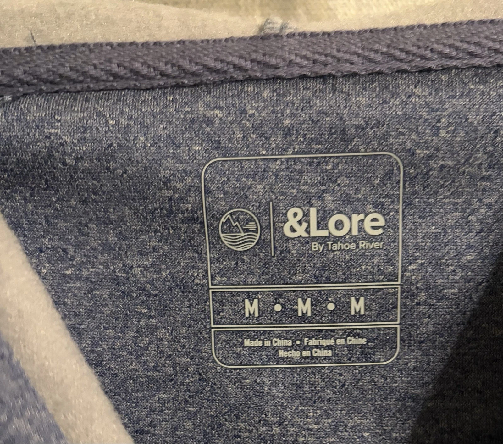 &Lore Hoodie Jacket w/Dogs In SUV Logo Size Medium New image 9
