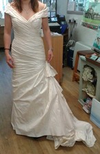 Wedding Dress IAN STUART Designed Ivory Ruched Pure Slubbed Silk GC Size 10