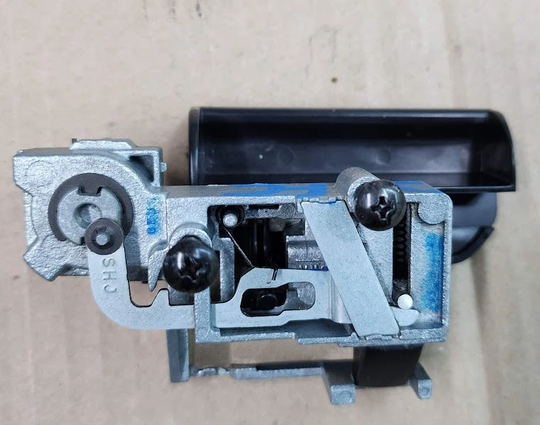 Mango de bloqueo de pestillo de caja de guantes negro Honda Pilot 2009-2015 OEM 77540-SZA-A01ZB Foto 2 de 4