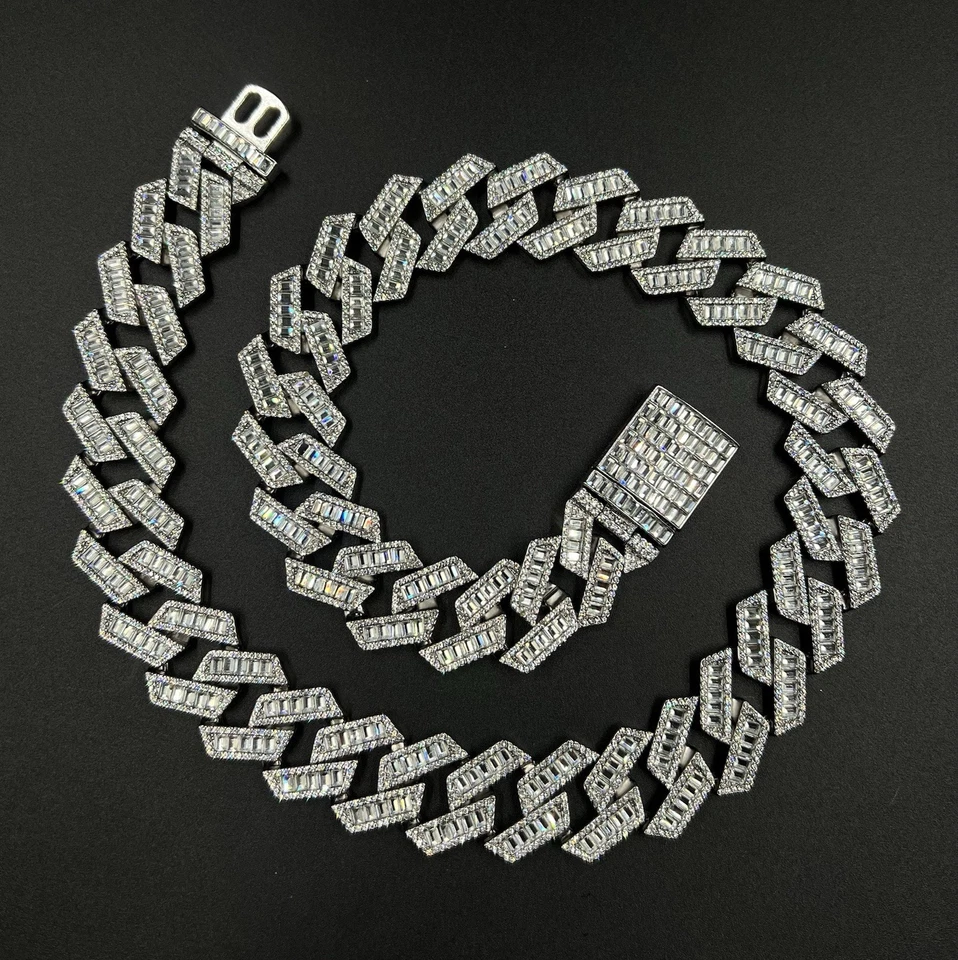 "Cadena de eslabones cubanos baguette helada VVS1 moissanita plateada 26"" x 23 mm" Foto 2 de 4
