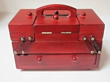 VTG FOLD-OUT SEVEN COMPARTMENT WOOD TRAVEL SEWING CADDY