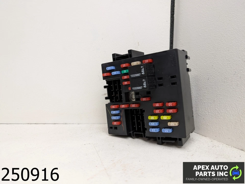 OEM 2002-2006 Cadillac Escalade 6,0 L DEBAJO DEL TABLERO CAJA DE RELÉ DE FUSIBLES Foto 3 de 4