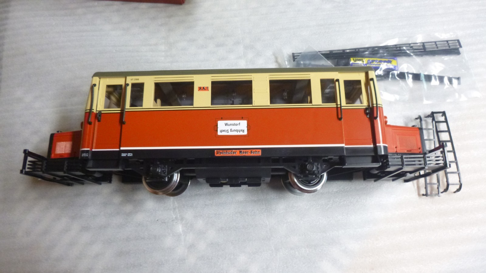 Picture 1 of 5