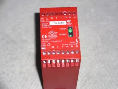 1pcs Used D40B-J2 OMRON safety door switch relay