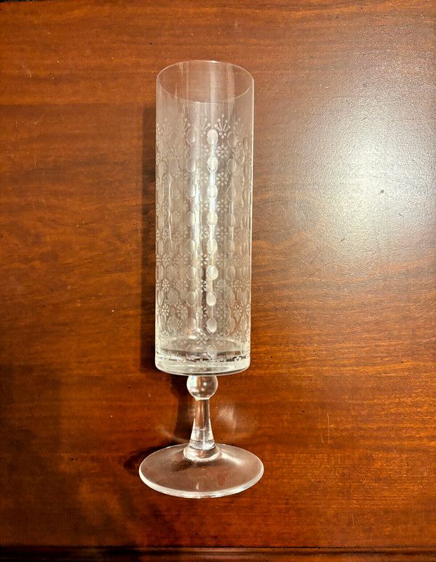 Circa Early 1920's Era Antique Rosenthal Glass Flower Vase Heavy Weight Base 🌹
