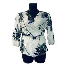 plus 2X Palm Print Ivory Olive Black Monroe & Main Casual Wrap Top Blouse Shrug