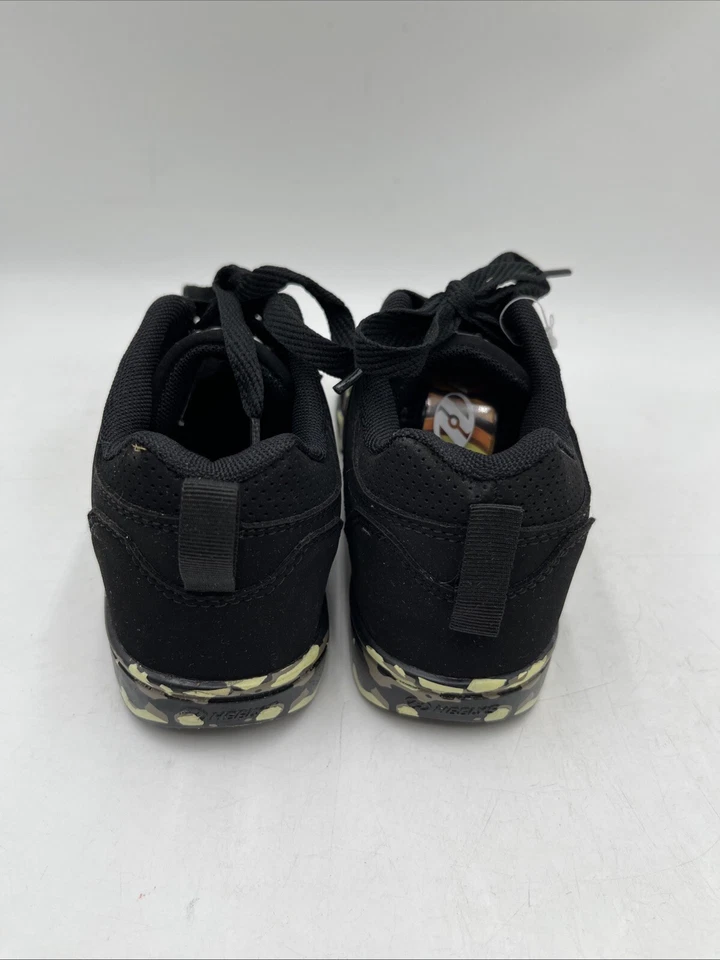 Kid’s Heelys Racer Skate Shoes Black/Green Camo Size 2Y - Image 4 of 4