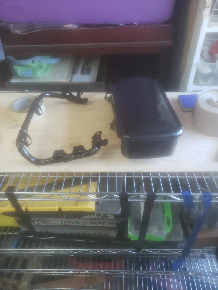 Honda XR650L 2000 OEM caja de batería cubierta de goma Foto 4 de 4