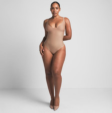 NWT Small Skims CORE SCULPT PLUNGE THONG BODYSUIT 98 Sienna