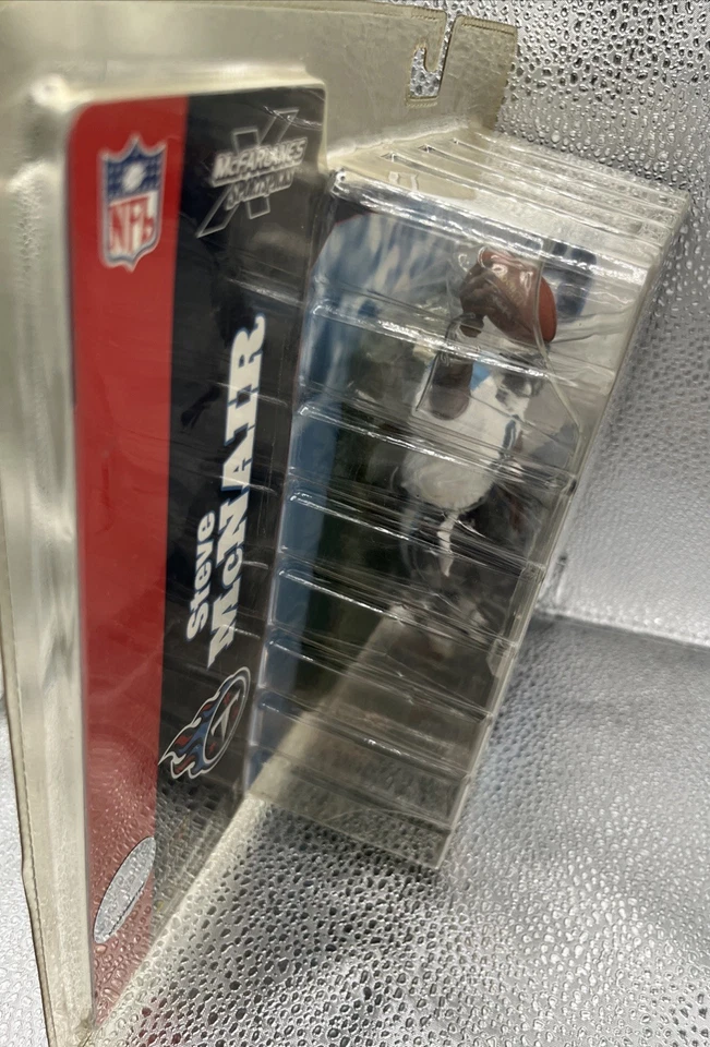 Boneco Steve McNair, Tennessee Titans, NFL McFarlane série 8 2004 - Imagem 3 de 4