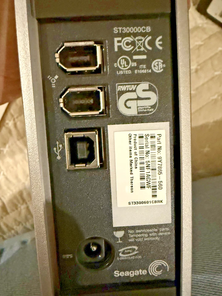 Seagate ST30000CB External Hard Drive 300GB - USB / firewire Storage 9Y7865-560 - Image 4 of 4