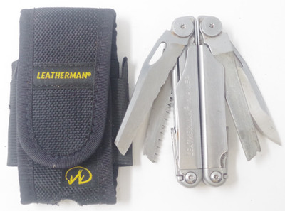 Silver Leatherman Wave II Multi-Tool II Charge Pocket Knife - TSA Auction