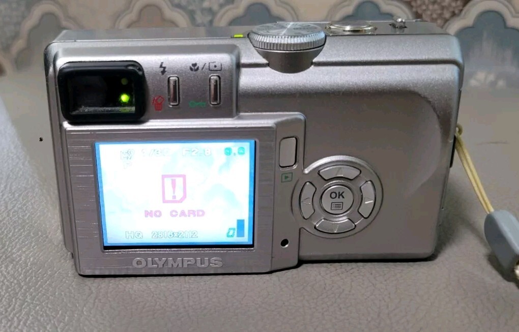 WORKING! Olympus Camedia Digital Camera C-60 Zoom 6.1MP w