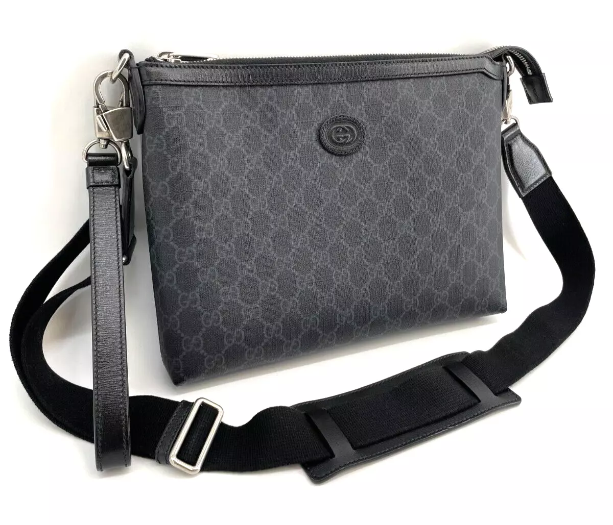 Authentique sac bandoulière Gucci à bandoulière GG Supreme imbriqué