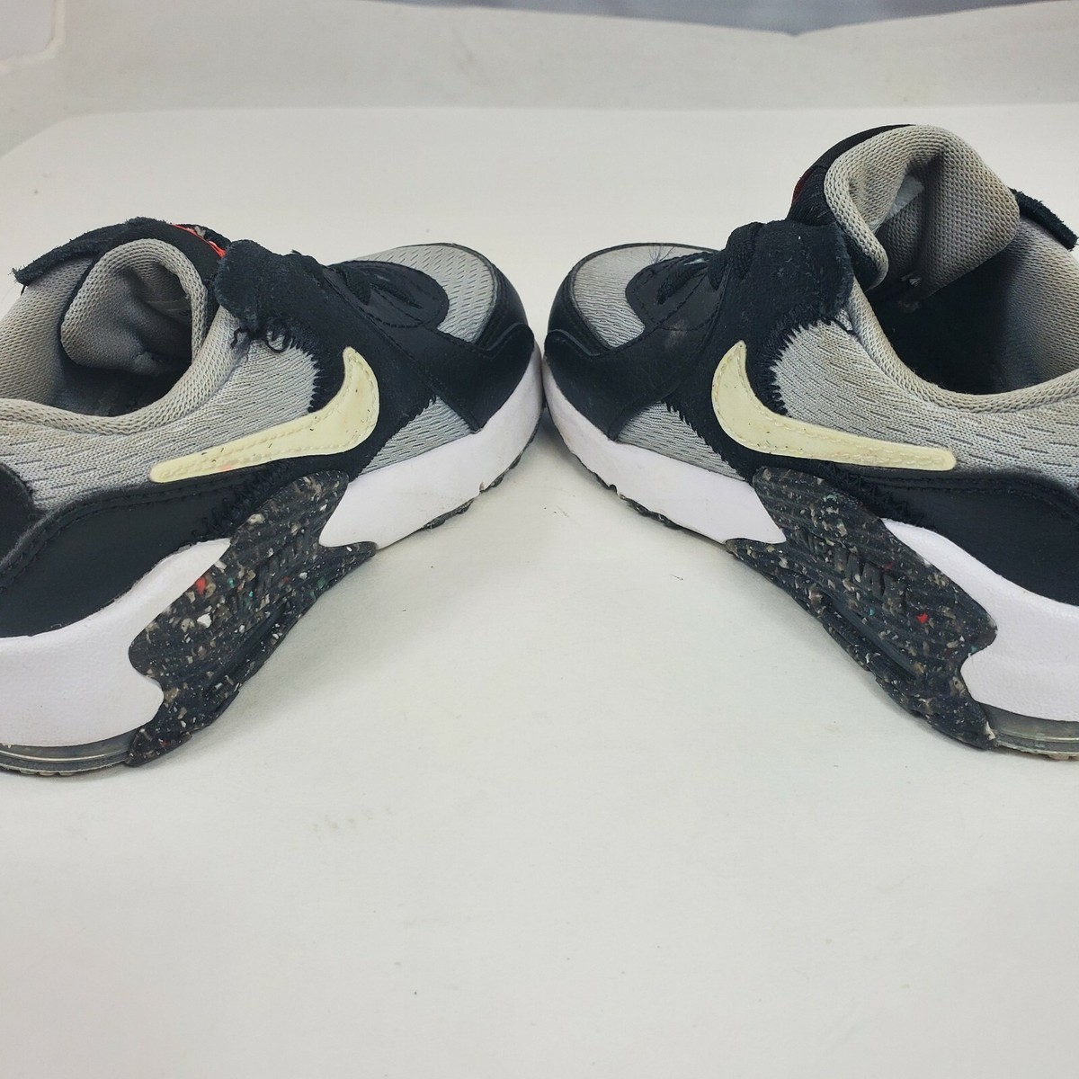 Nike Air Max Excee SE GS Youth Size 5C Black/Gray/White Shoes