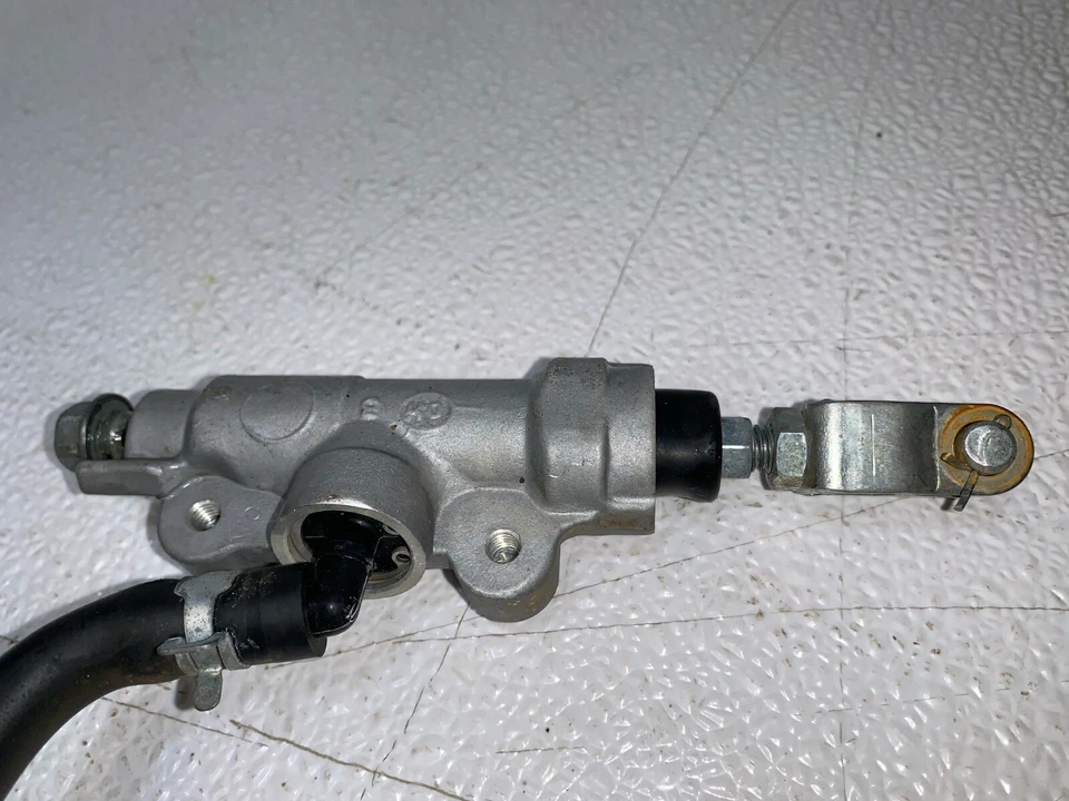 2001 93-01 YAMAHA YZ80 REAR MASTER CYLINDER RESERVOIR - Image 4 of 4