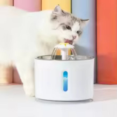 Ich verkaufe einen Haustier Wasserbrunnen mit Nacht LED!