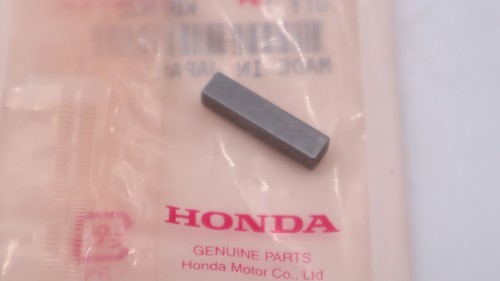 Genuine Honda Acura OEM Crankshaft Key K-series New Crank Woodruff ...