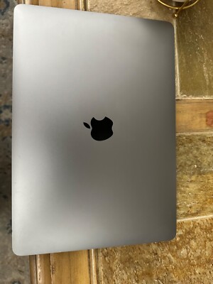 Apple MacBook Pro 15.4'' (256 GB, Intel Core i7 8th Gen. 4.1GHz, 16GB) Space...