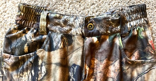 Rustic Ridge Men's Scent stop 6 pocket camo Pants Size small 34" inseam(82) - Picture 3 of 6