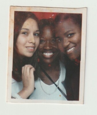 VINTAGE PHOTO BOOTH - YOUNG AFRICAN-AMERICAN/INTERRACIAL GIRL FRIENDS