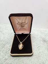 Goebel Collectors Club Hummel Pendant Necklace in Original Velvet Box Vintage