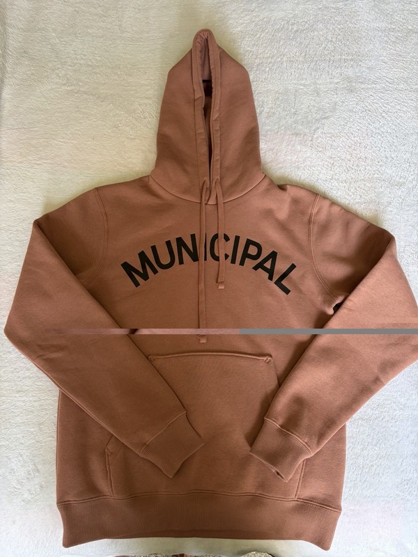 Municipal Women’s XS Pink Cotton Fleece Pullover Hoodie Logo Graphic Pocket NWOT