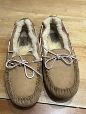 UGG Dakota Moccasin slippers Women s Size 10