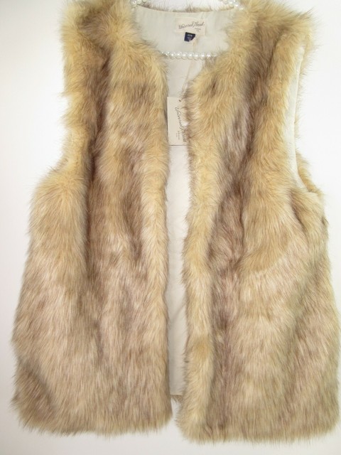 universal thread faux fur vest