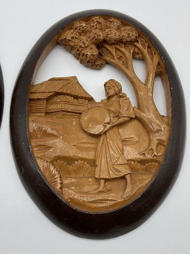 Southeast Asia Wood Art Plaques Village Scene Daily life Oval Pair/Set Vintage - Picture 12 of 19
