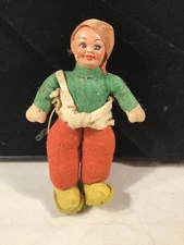 Norah Wellings Dutch Boy doll ? No Label Looks Similar
