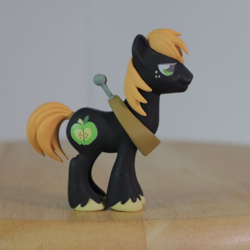 My Little Pony G4 Funko Mystery Minis Serie 2 Big McIntosh (negro) - Imagen 4 de 7