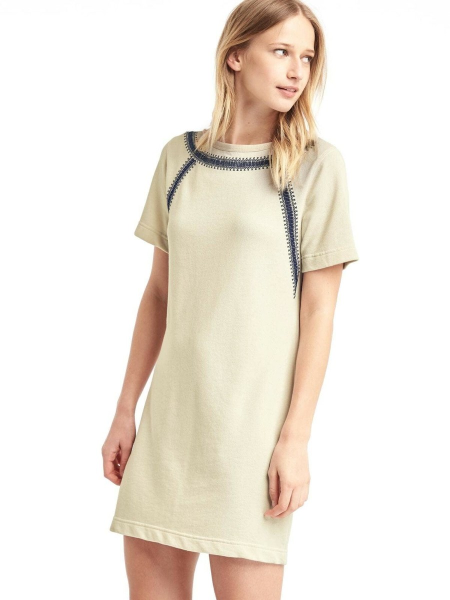 NWT Gap French Terry Embroidered Dress, Stone SIZE XS #524549 N0910