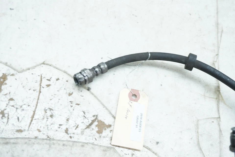 Manguera de freno delantera izquierda OEM AUDI S5 2018-2021 Foto 3 de 4
