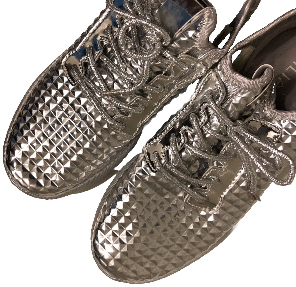 Wild Diva Sneakers 9 Silver NEW Orig Box Metallic Studded Look Texture Lgt Wgt - Image 2 of 4